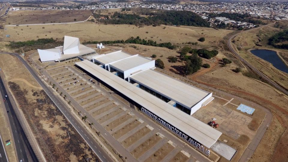 imagem aérea do Centro de Convenções de Anápolis
