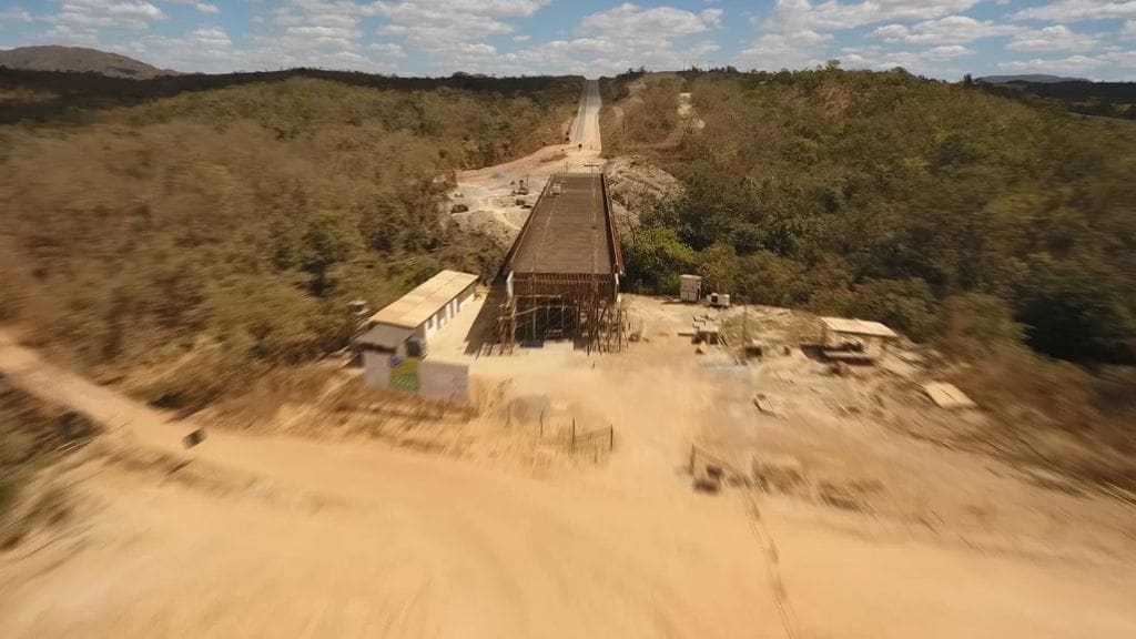 GO-230, entre Mimoso e Água Fria de Goiás- 2