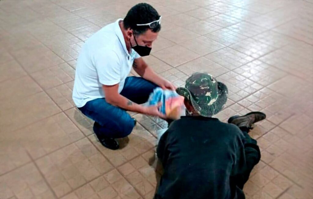 HRF- DOACAO ROUPAS FRIO