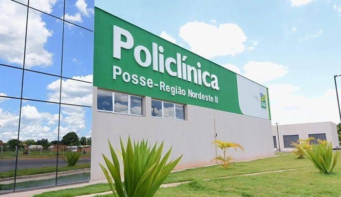 Fachada da Policlínica de Posse