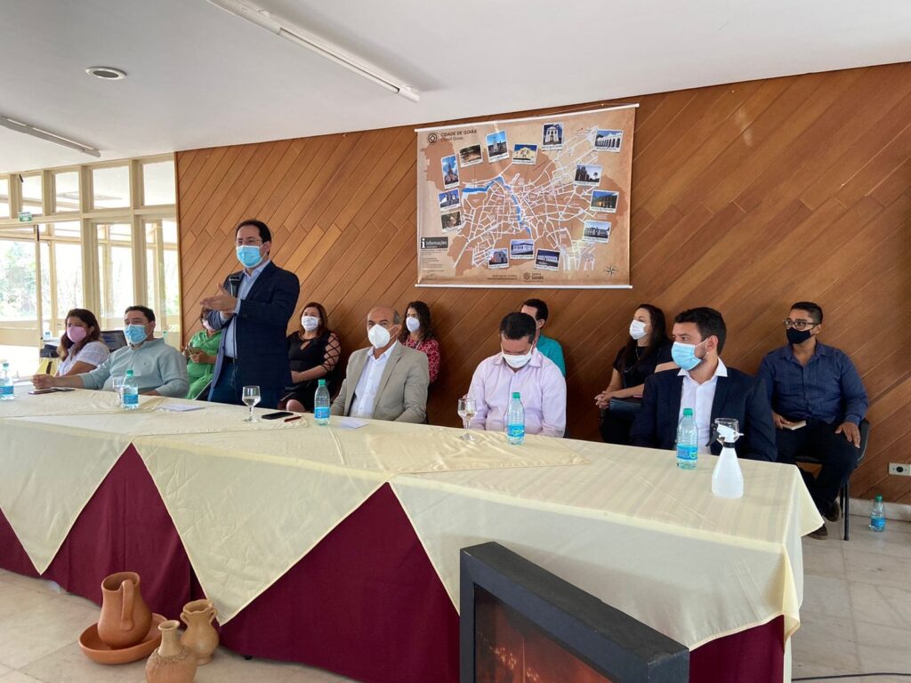 reunião da GoiásFomento na cidade de Goiás