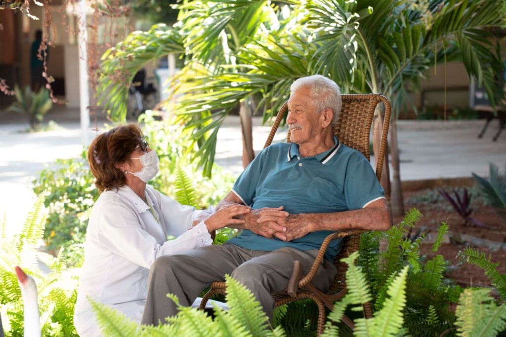 Cuidador de pessoa idosa