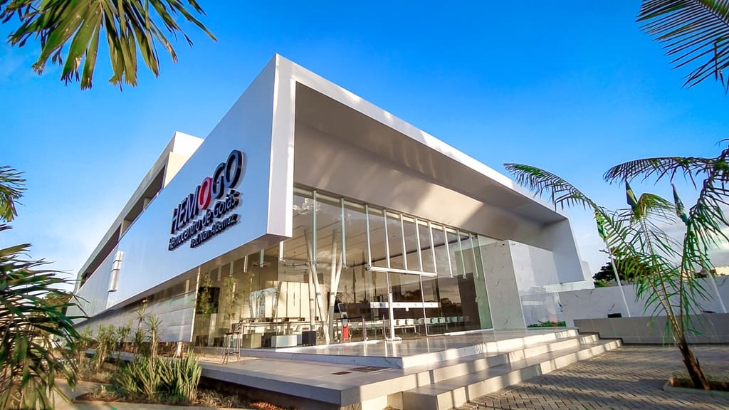 Unidades de saúde estaduais funcionam em regime de plantão na sexta-feira, em Goiânia