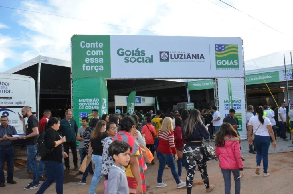 GRACINHA CAIADO- MUTIRAO LUZIANIA 10