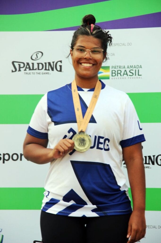 Renata_Borba_campea_de_Beach_Wrestling_categoria_70Kg