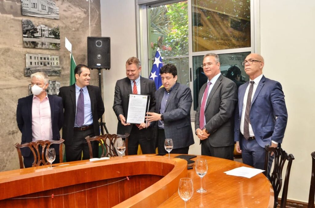 SIC- ANGLO AMERICA 1