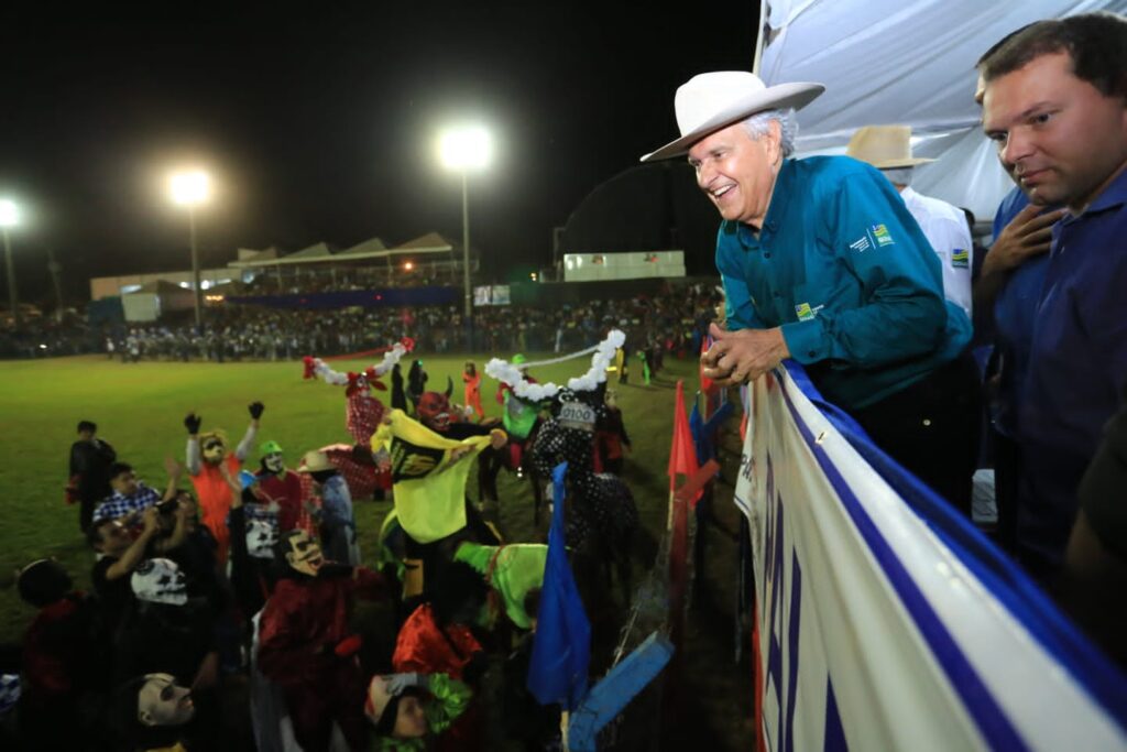 CAIADO CAVALH PALM 4