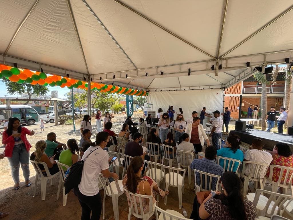 Feirão de Empregos oferece 10 mil vagas de trabalho com carteira assinada, cursos profissionalizantes, entregas de benefícios sociais e atendimento a micro e pequenos empresários (Foto: SER)