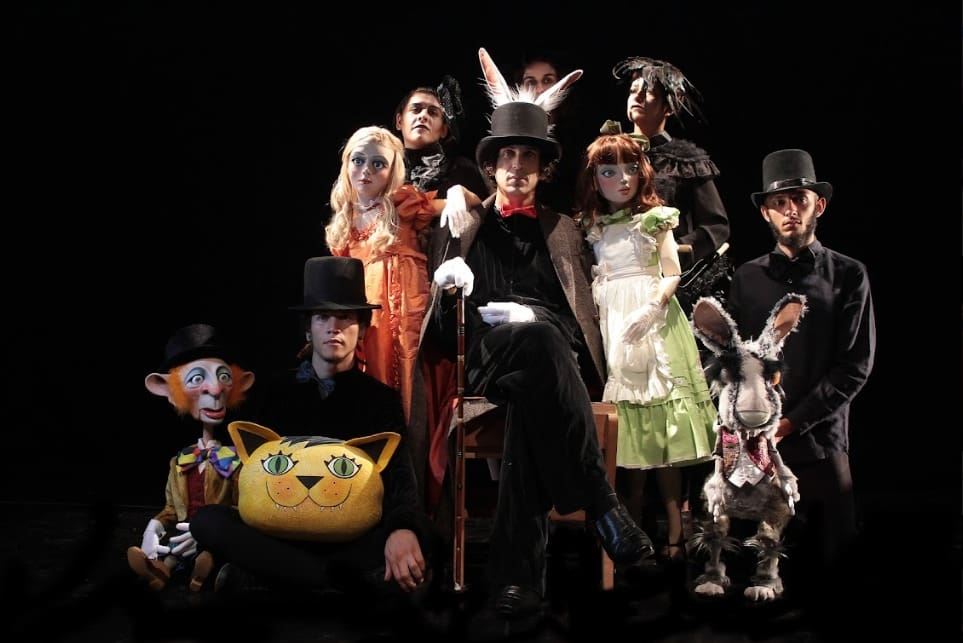 SEMANA DA CRIANCA 1-Espetáculo Alice no país das maravilhas