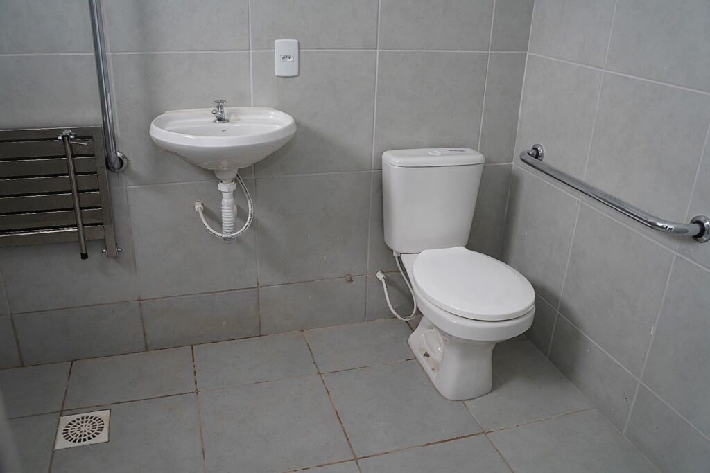 Em Aparecida de Goiânia, Agehab oficializa entrega de 300 apartamentos