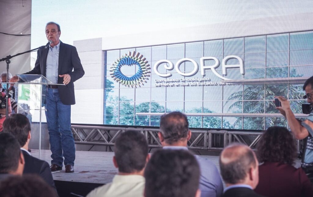 Presidente da Fundação Pio XII, Henrique Prata