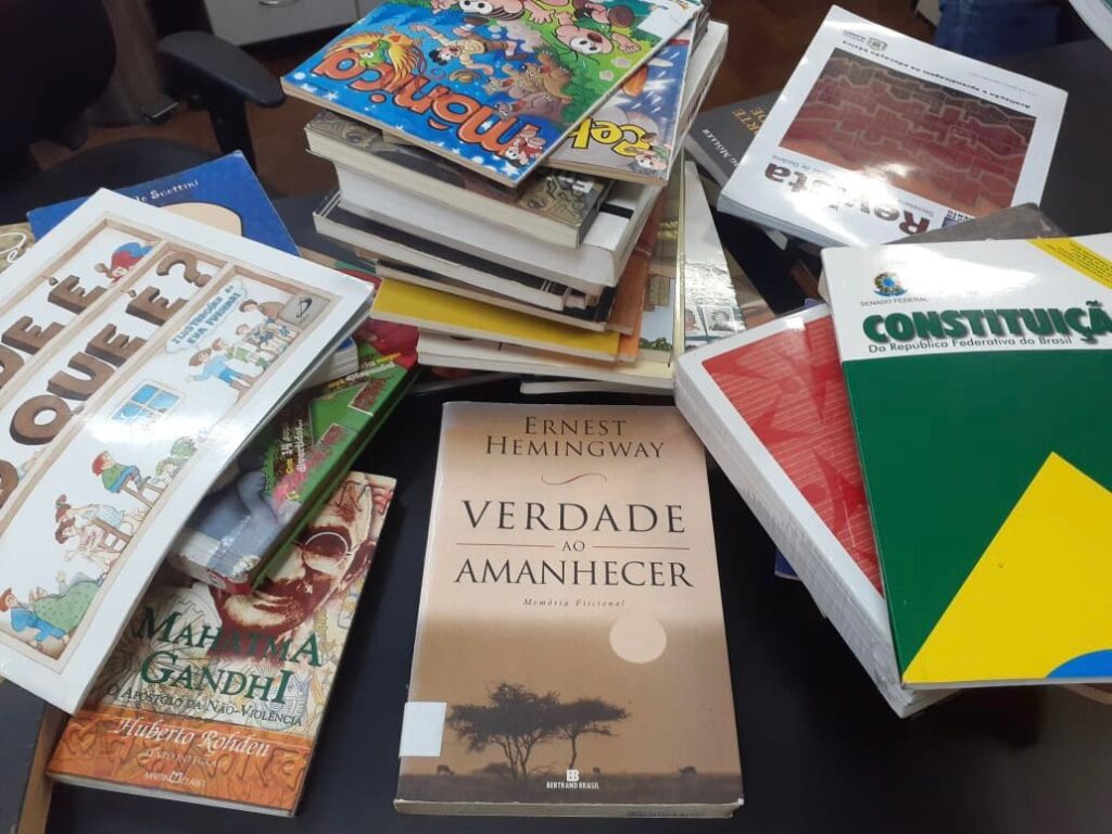 Escola de Governo lança Clube do Livro