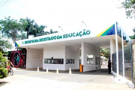 Educação paga mais de R$ 147 milhões em diferenças salariais