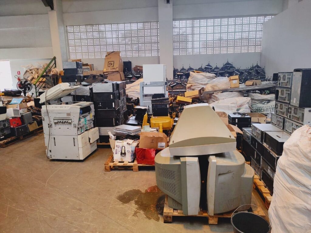 Material recolhido na Gincana dos Eletrônicos