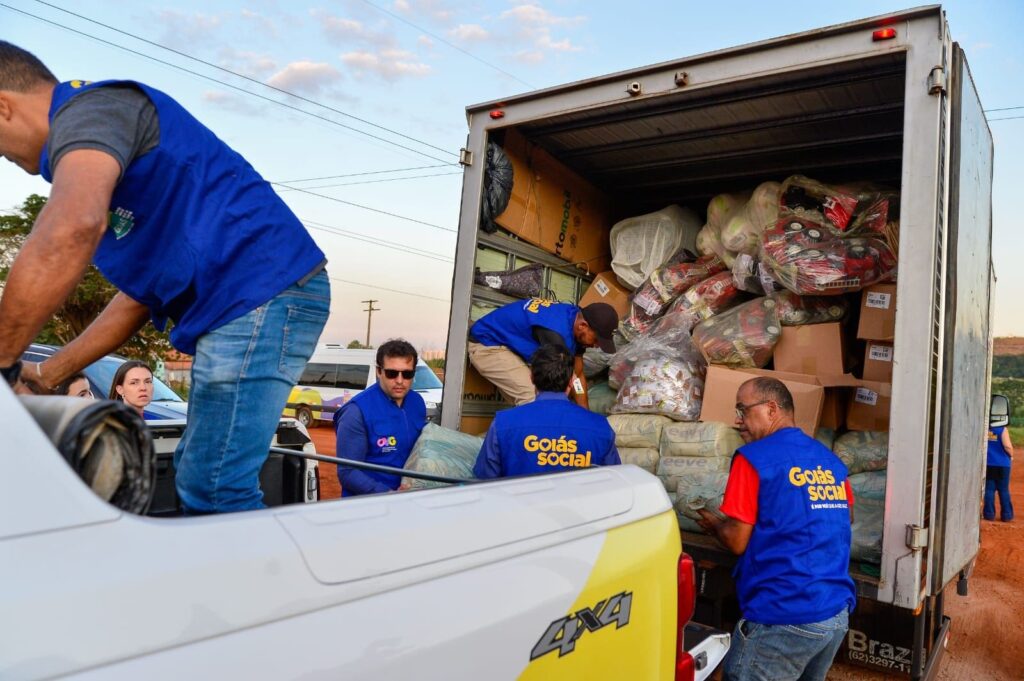 Campanha Aquecendo Vidas: OVG começa a entrega de cobertores a comunidades carentes