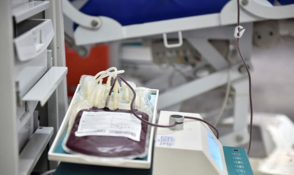 HDT recebe unidade móvel do Hemocentro para ação de coleta de sangue - bolsas de sangue