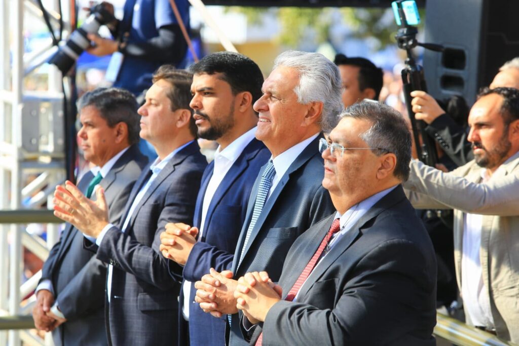 Caiado entrega o título de Capital da Fé a Trindade no encerramento da romaria