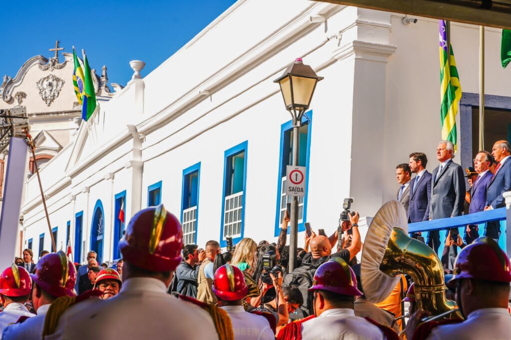 Transferência simbólica da capital para cidade de Goiás será nesta segunda-feira - Caiado na solenidade de transferência da capital para cidade de Goiás em anos anteriores