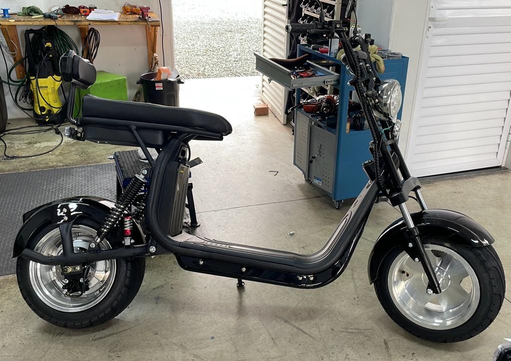 Caiado anuncia isenção de IPVA para motos, aeronaves e embarcações