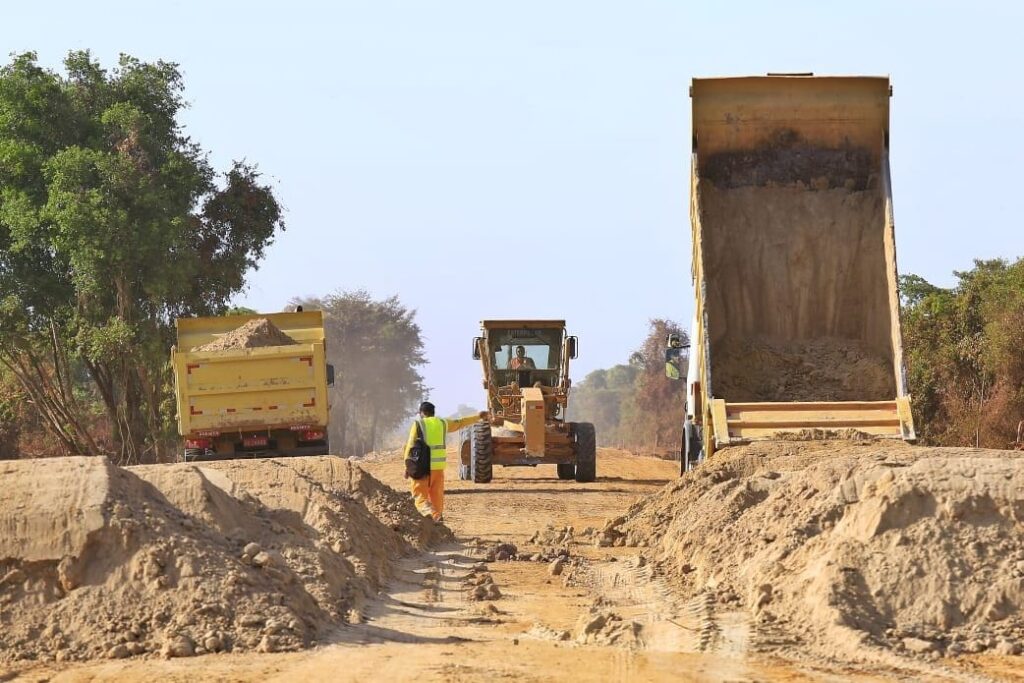 Obra em rodovia no Noroeste goiano