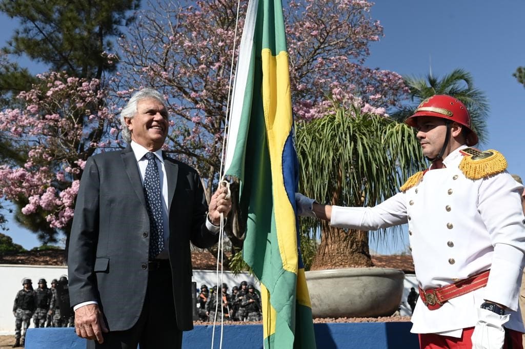 Caiado reitera compromisso com história do Estado ao transferir capital para Santa Cruz de Goiás