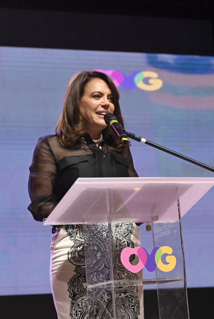 Gracinha Caiado participa de cerimônia em homenagem aos conselheiros tutelares