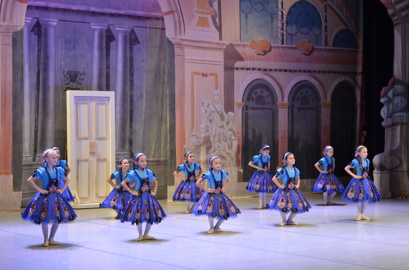 Basileu França apresenta os renomados musicais Chicago e Mary Poppins