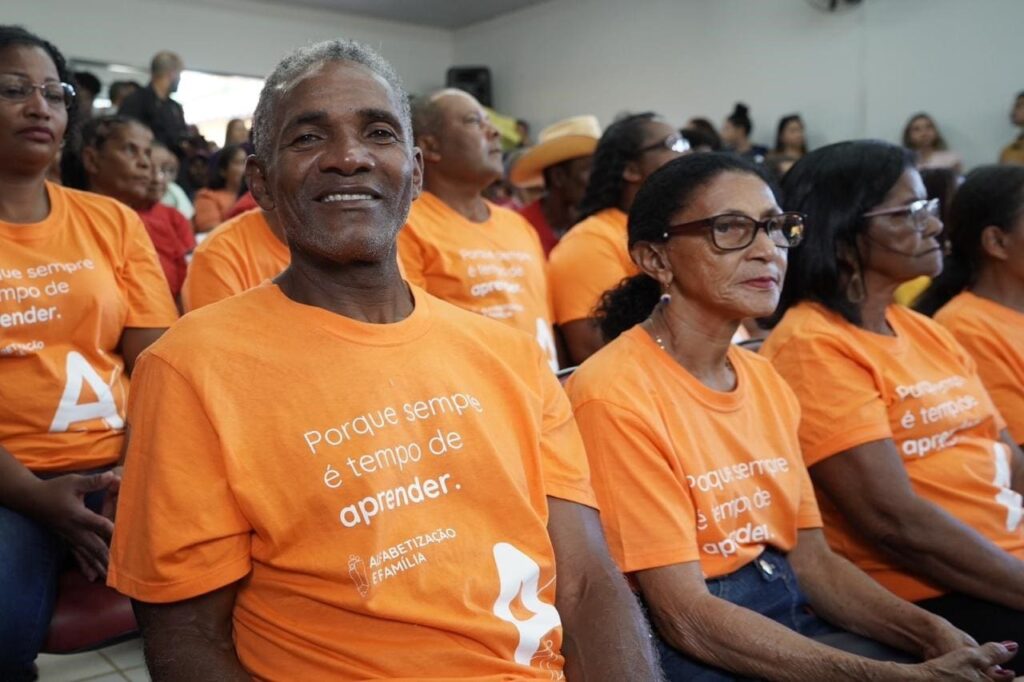 Governo de Goiás amplia Projeto Alfabetização e Família