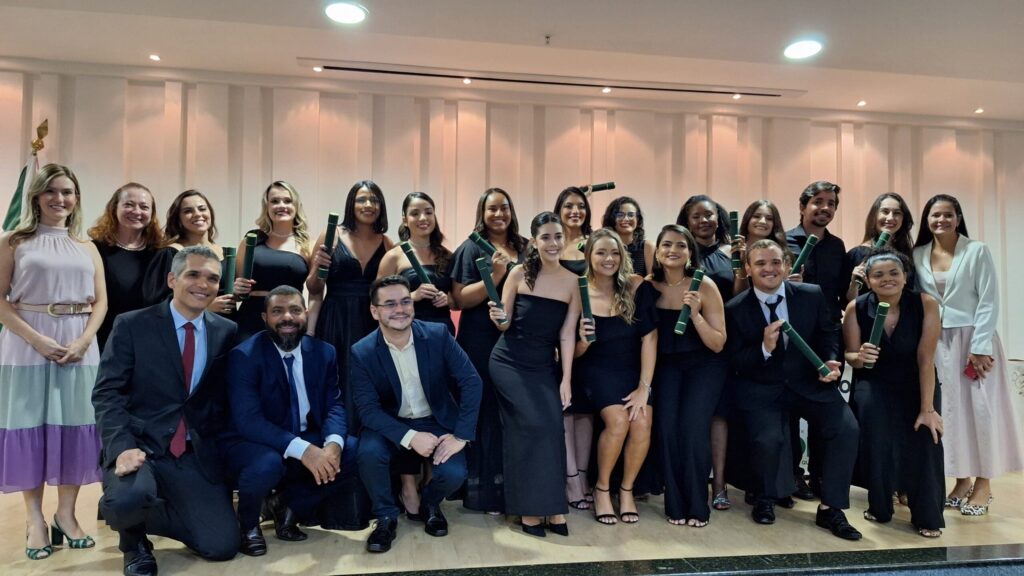 Formandos da residência médica do HDT