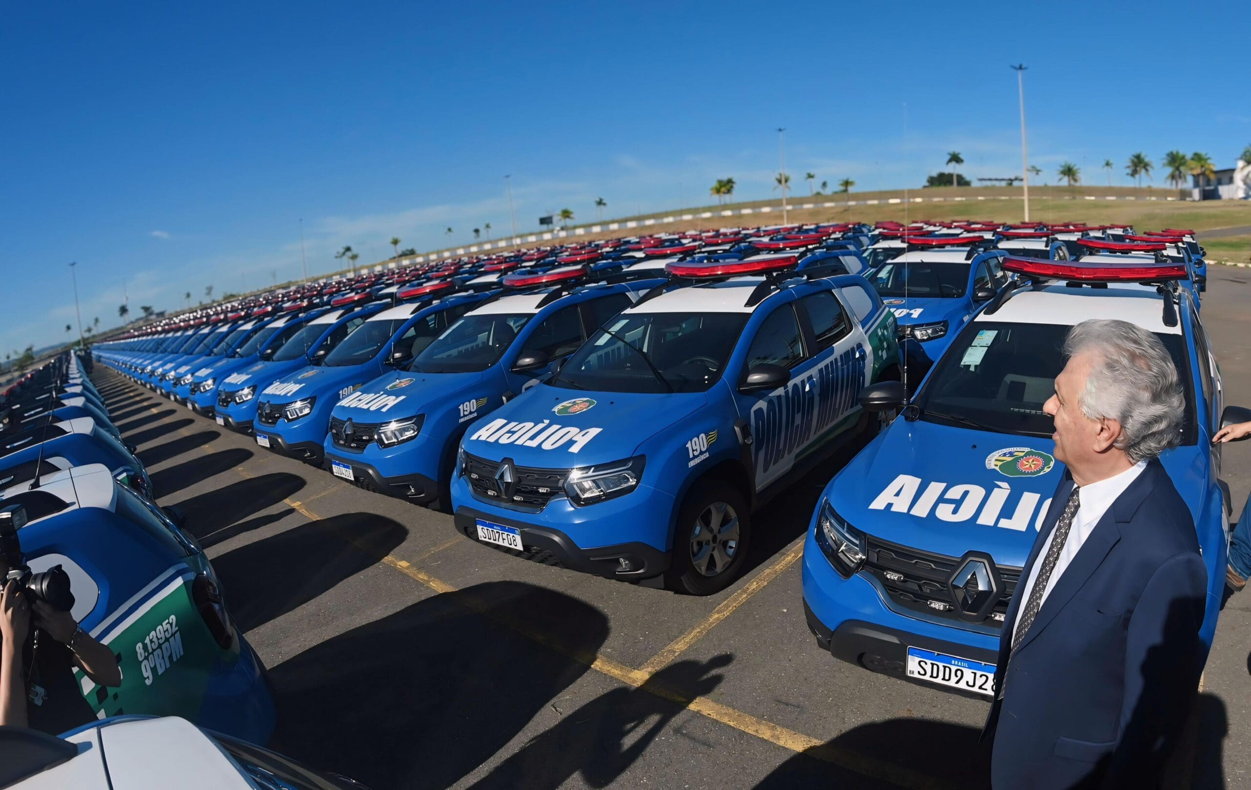 Caiado entrega 3.061 viaturas zero km para as forças de segurança pública