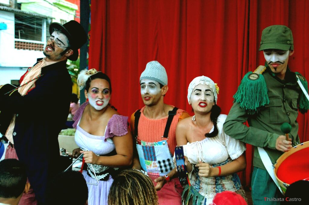 Grupo Carroça leva espetáculo gratuito à região da antiga estrada de Ferro de Goyaz