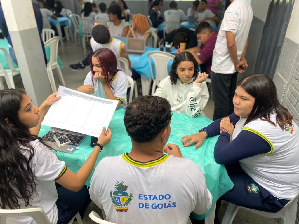 Alunos desenvolvem soluções sustentáveis para as escolas