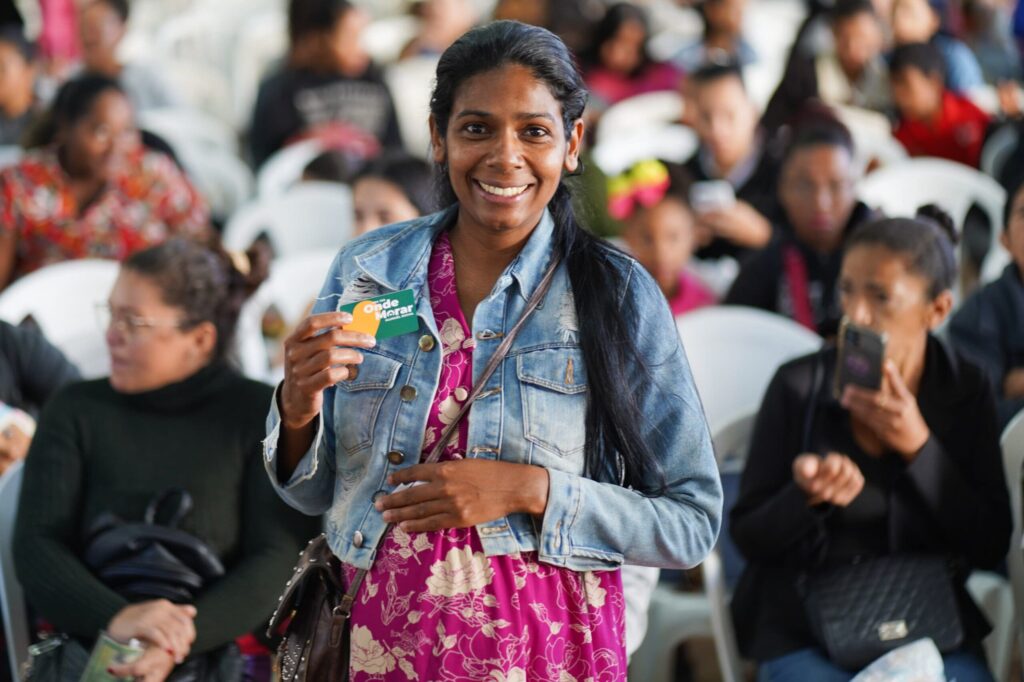 Governo entrega 924 cartões do Aluguel Social em Planaltina