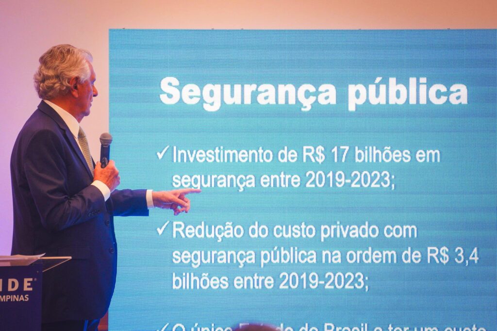 Ronaldo Caiado, governador de Goiás, em encontro com LIDE