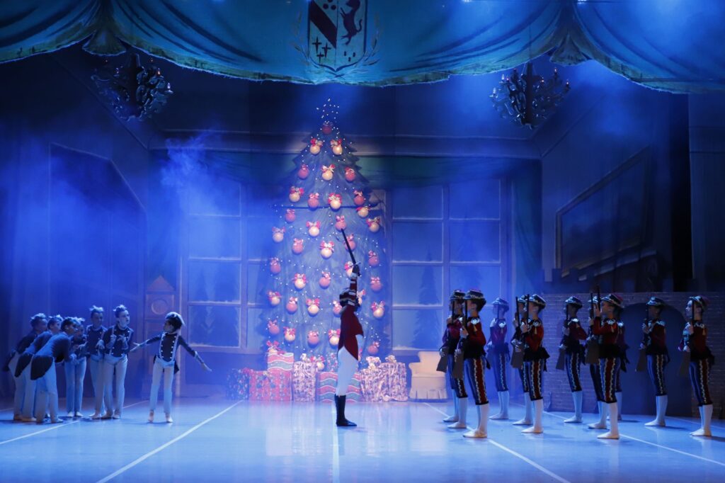 Basileu França apresenta “O Quebra-Nozes”