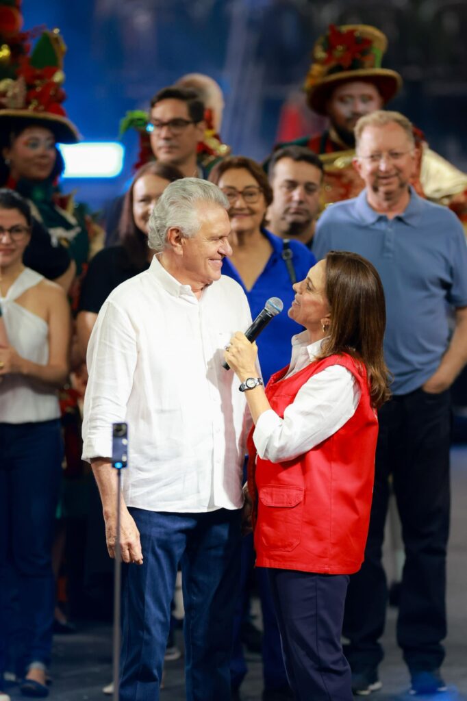 Distribuição de brinquedos do Natal do Bem no Goiânia Arena (Foto: Secom)