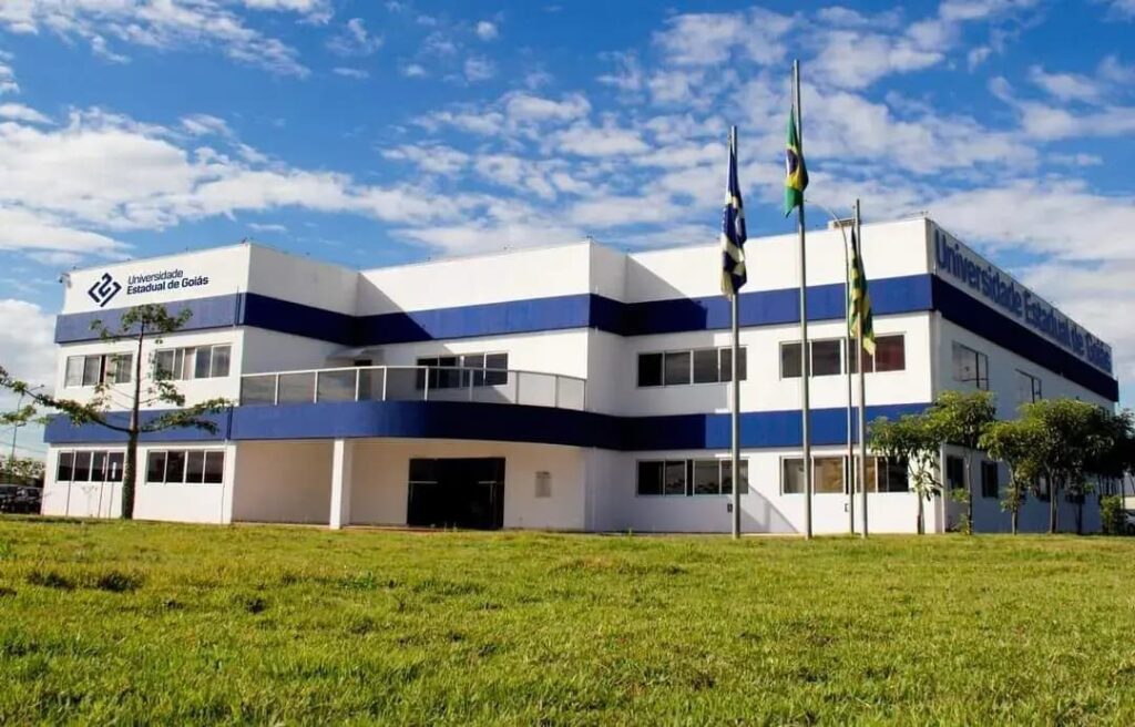 UEG retoma as atividades acadêmicas