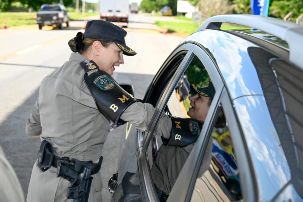 Batalhão Rodoviário na rodovia em Operação Carnava