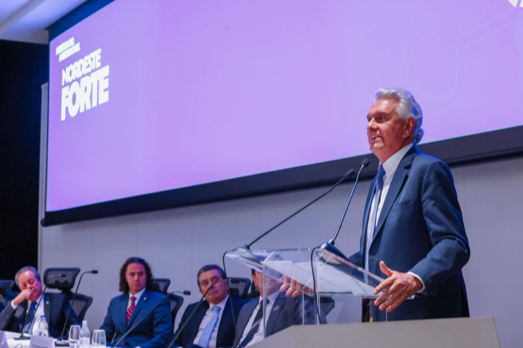 Em Brasília, Caiado prestigia posse da nova diretoria da Associação Nordeste Forte