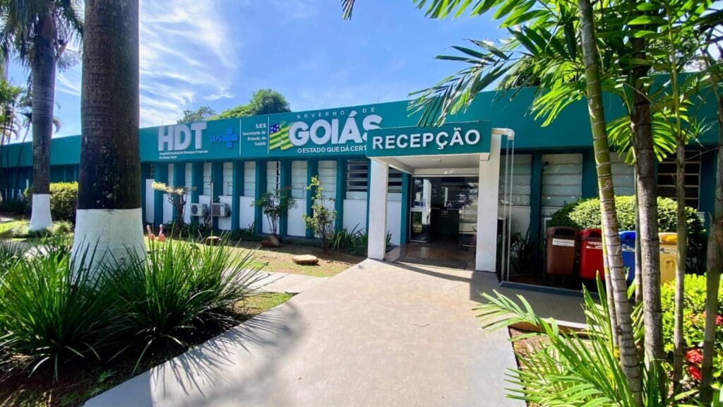 HDT mantém selo de excelência em gestão, segurança e qualidade do atendimento - Fachada do HDT durante o dia