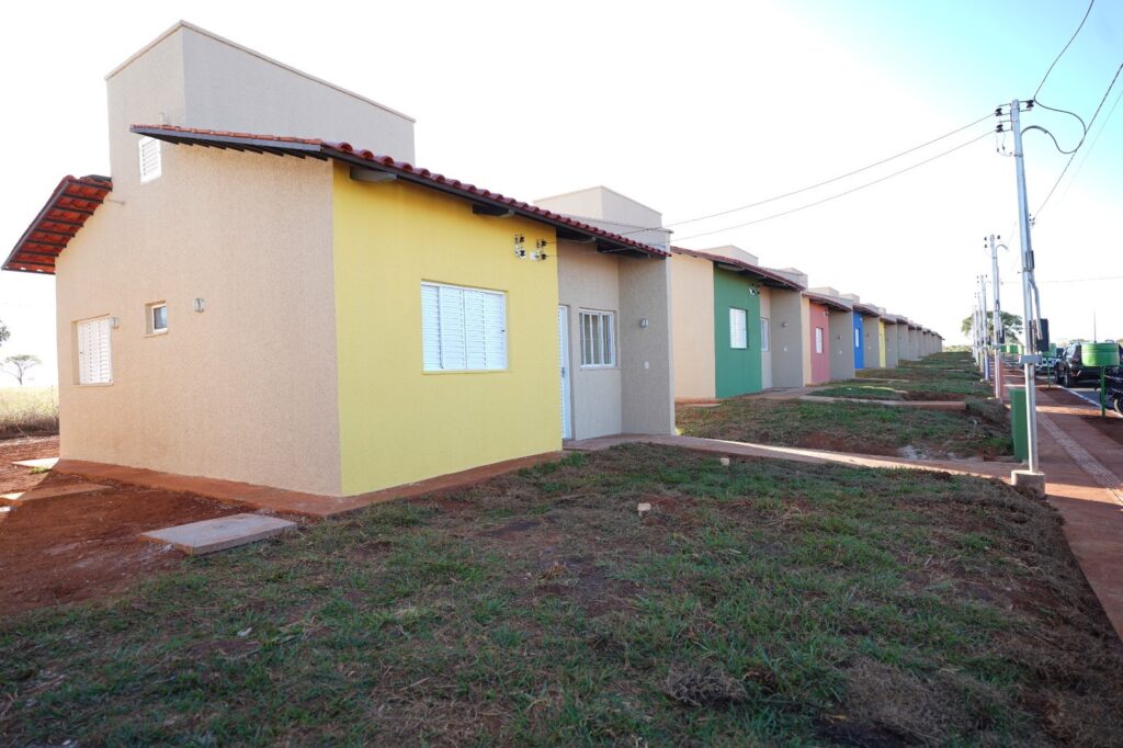 Agehab e Seinfra sorteiam casas a custo zero em Estrela do Norte