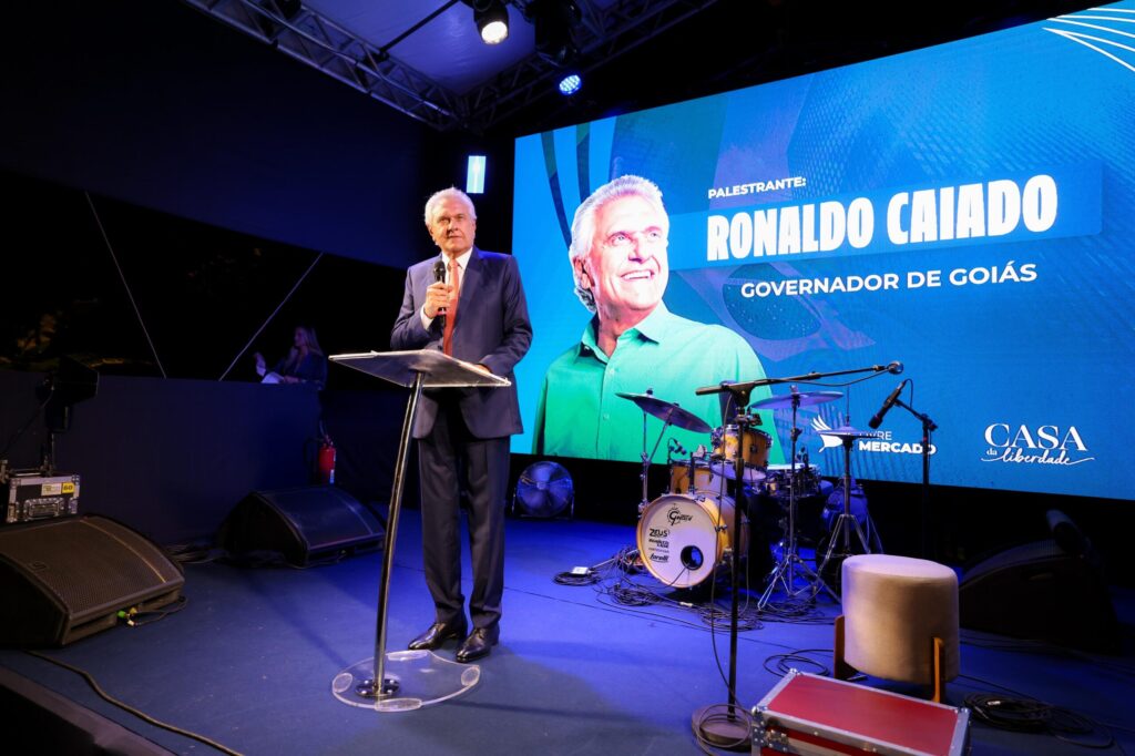 Caiado na inauguração da casa da liberdade