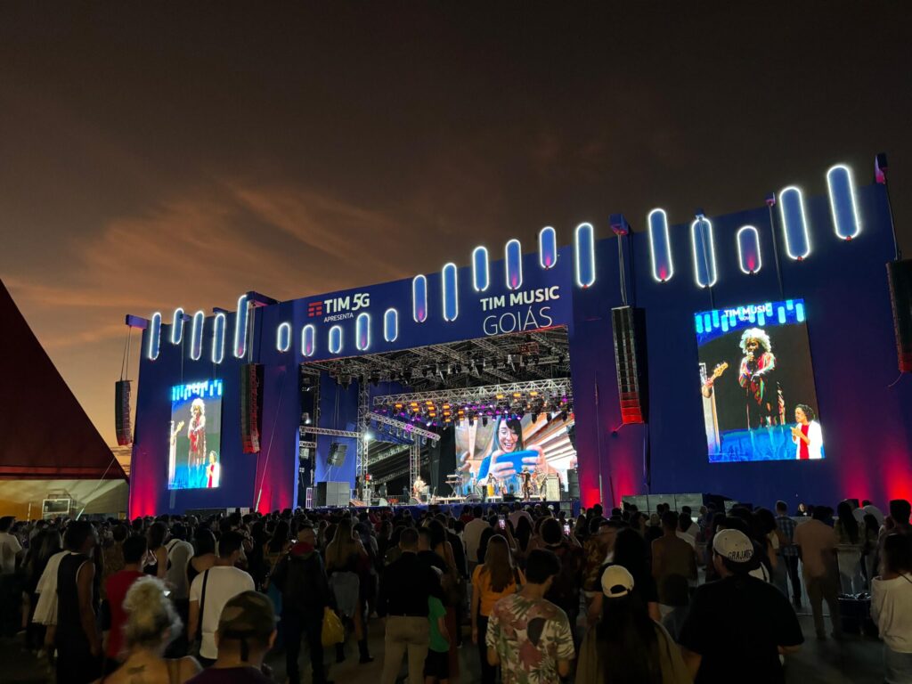 Eventos na esplanada do Centro Cultural Oscar Niemeyer