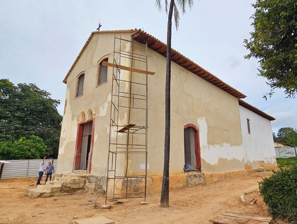 Igreja de N. Senhora do Rosário dos Pretos em restauração