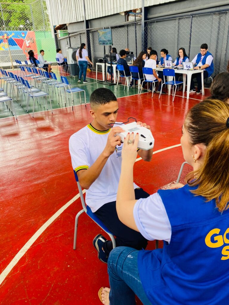 Olhar para Todos atende no Colégio Estadual Verany Machado