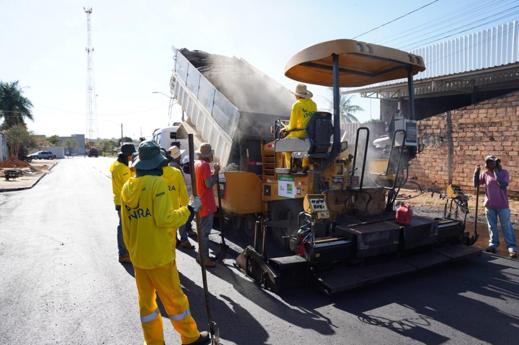 Estado retoma obras de recuperação de ruas em mais 100 cidades
