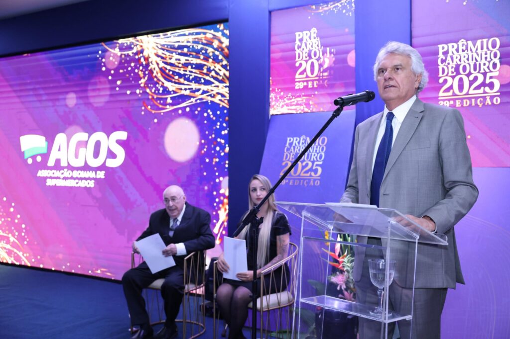Caiado destaca força do setor supermercadista durante entrega do Carrinho de Ouro 2025