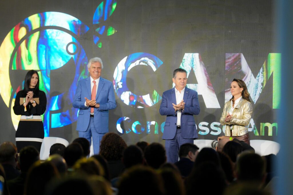 Caiado apresenta avanços de Goiás durante Congresso Ambiental