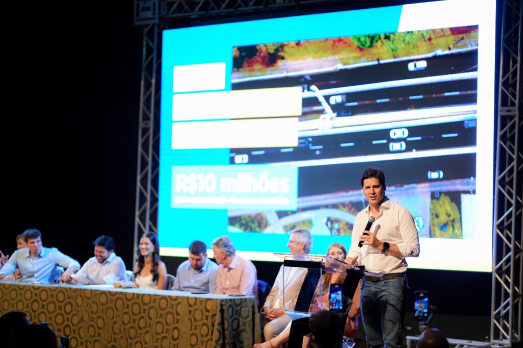 Daniel Vilela anuncia pacotes de obras em Anápolis