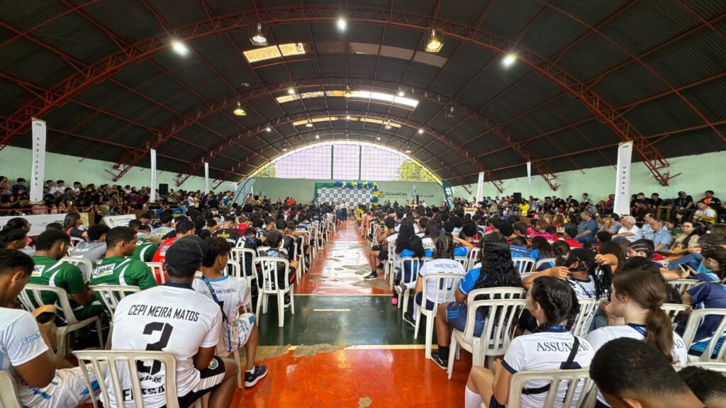 Abertura dos Jogos Estudantis em Goianéisa